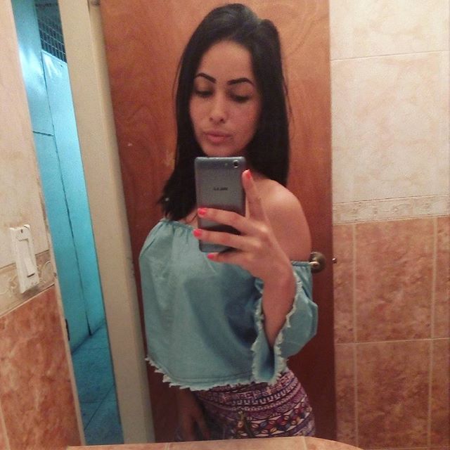 JhoisythElainer's tweet photo. hola https://t.co/WZG0K4BOis