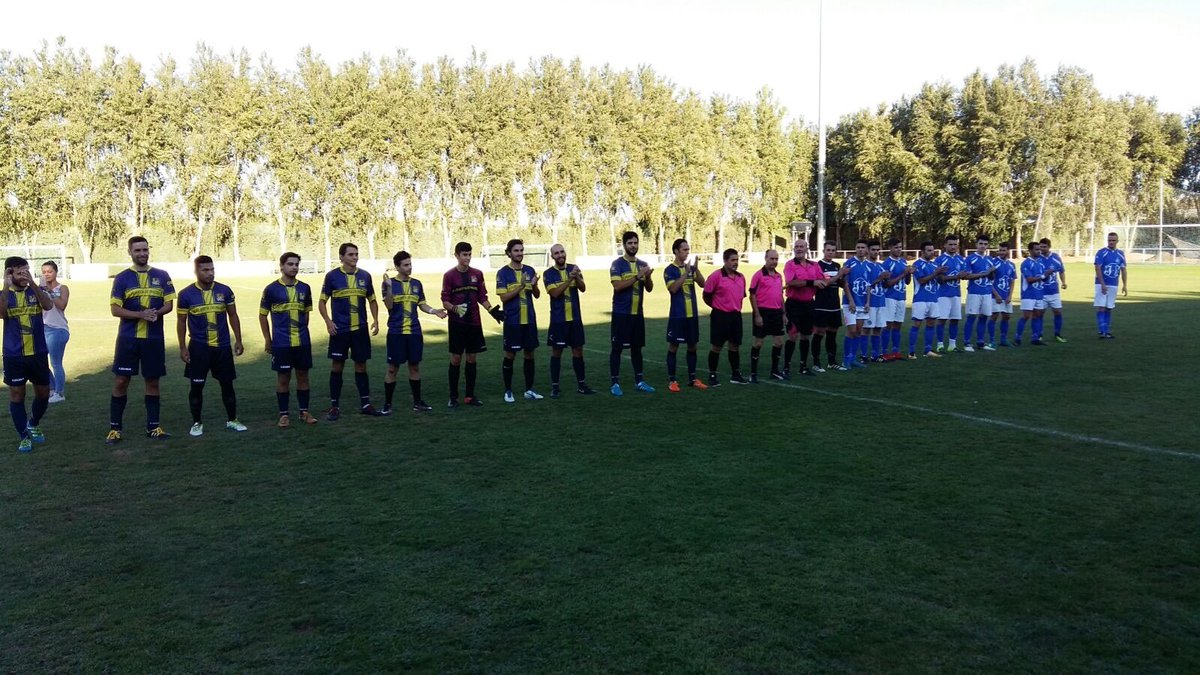 CDpuertaMadrid's tweet photo. #SENIOR
Acabó el partido en Noblejas con derrota 2-0 pero con trabajo y mejoras notables.
#VamosPuerta #Majadahonda #Futbol #FutbolParaTodos https://t.co/I11vkTzVjF