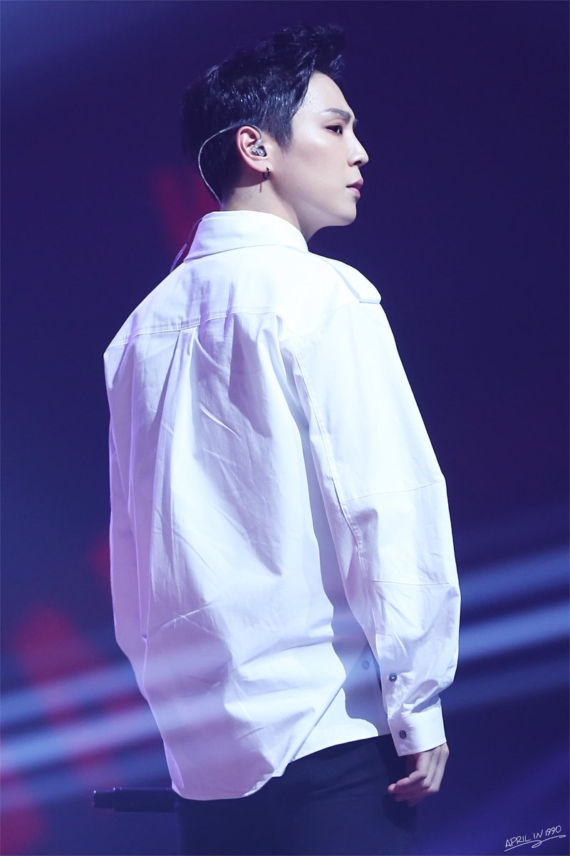 April_in_1990's tweet photo. 170902 #힘찬 @BAP_Himchan 내 마음을 훔쳤다ㅠ[https://t.co/fJAsv1Ugnm] [https://t.co/oYTG68objE] https://t.co/fmjK8LBmun