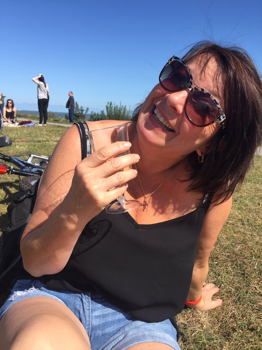 Deborah Chapman tweet media