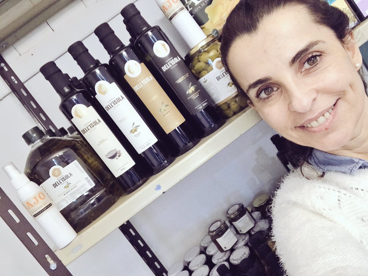 losdellisola's tweet photo. Estamos en la#ruraldeBolívar en el stand de #Saboreando #stand81 Vení a probar nuestro aceite de oliva! https://t.co/Et3yUMAWc4