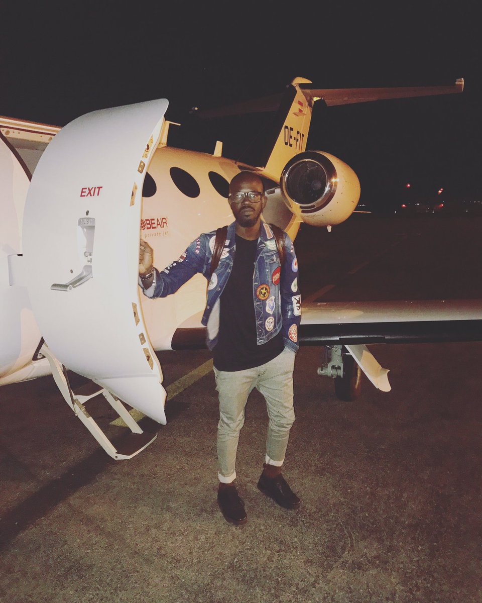 RealBlackCoffee's tweet photo. 🛩️Off to Ibiza https://t.co/uNg15d4RT6