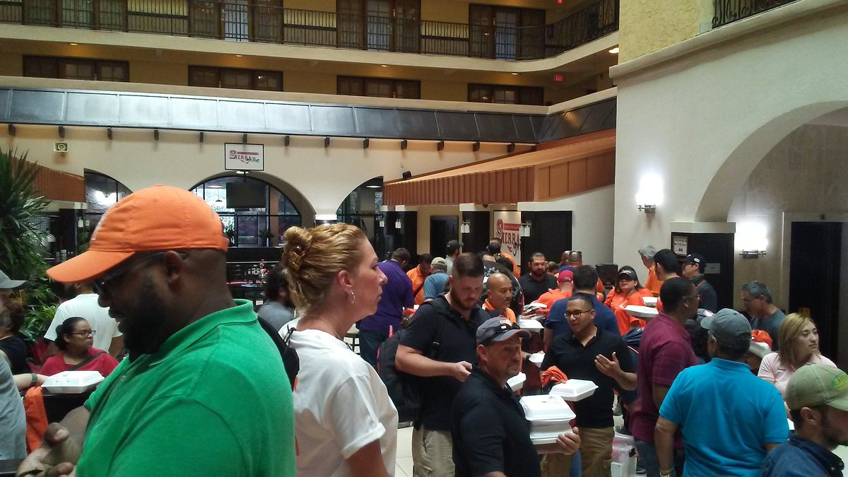 candy_kellem's tweet photo. Getting ready to hit the stores. 
#OneTeam 
#onemission
#seaoforange
@KyleneMaxwell https://t.co/H5C6I7xsTH
