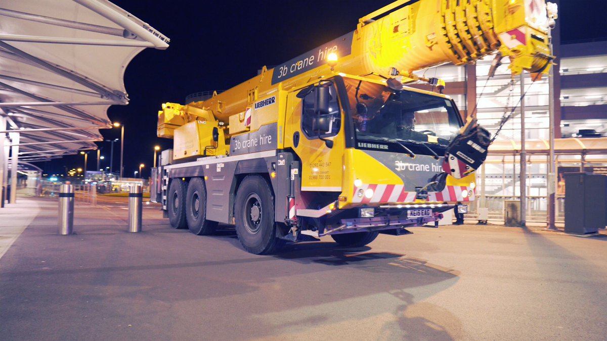 CarbonDynamic's tweet photo. Expert #logistics support from @Ferguson_TPT 3B Construction Cranes and Douglas Gillespie Plant for @SocialBite_ delivery to @EdiAirport https://t.co/9BKWUrcJI2