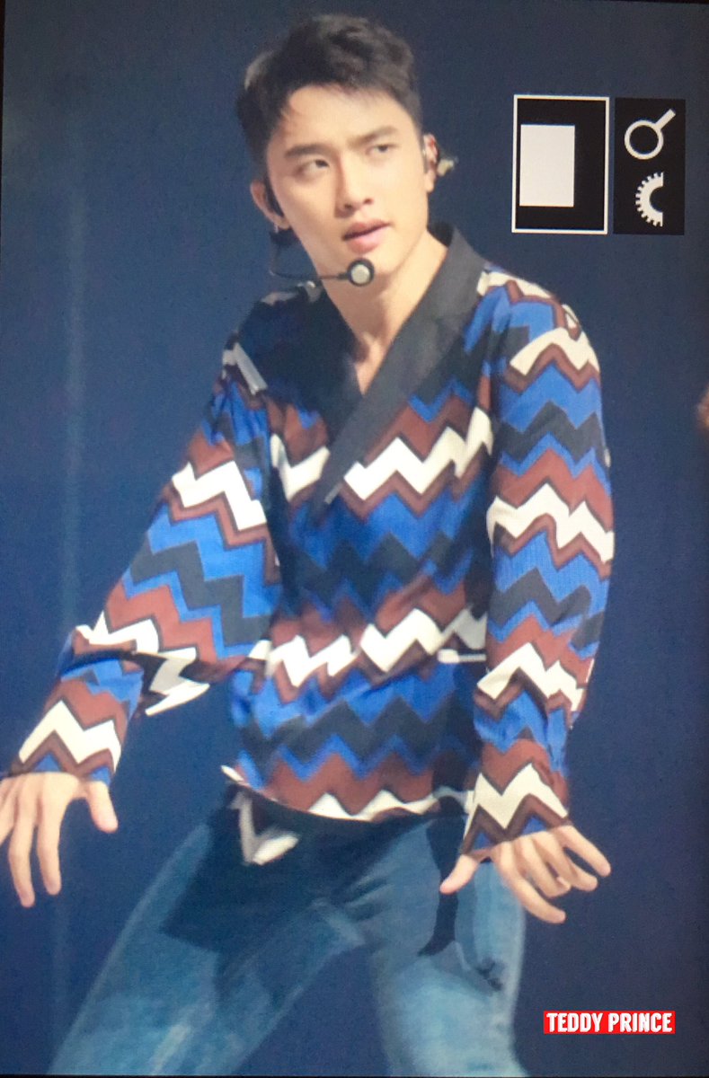 TeddyPrince1412's tweet photo. #디오 #경수 170902 Music Bank Jakarta Preview https://t.co/TG0MbdGwa8