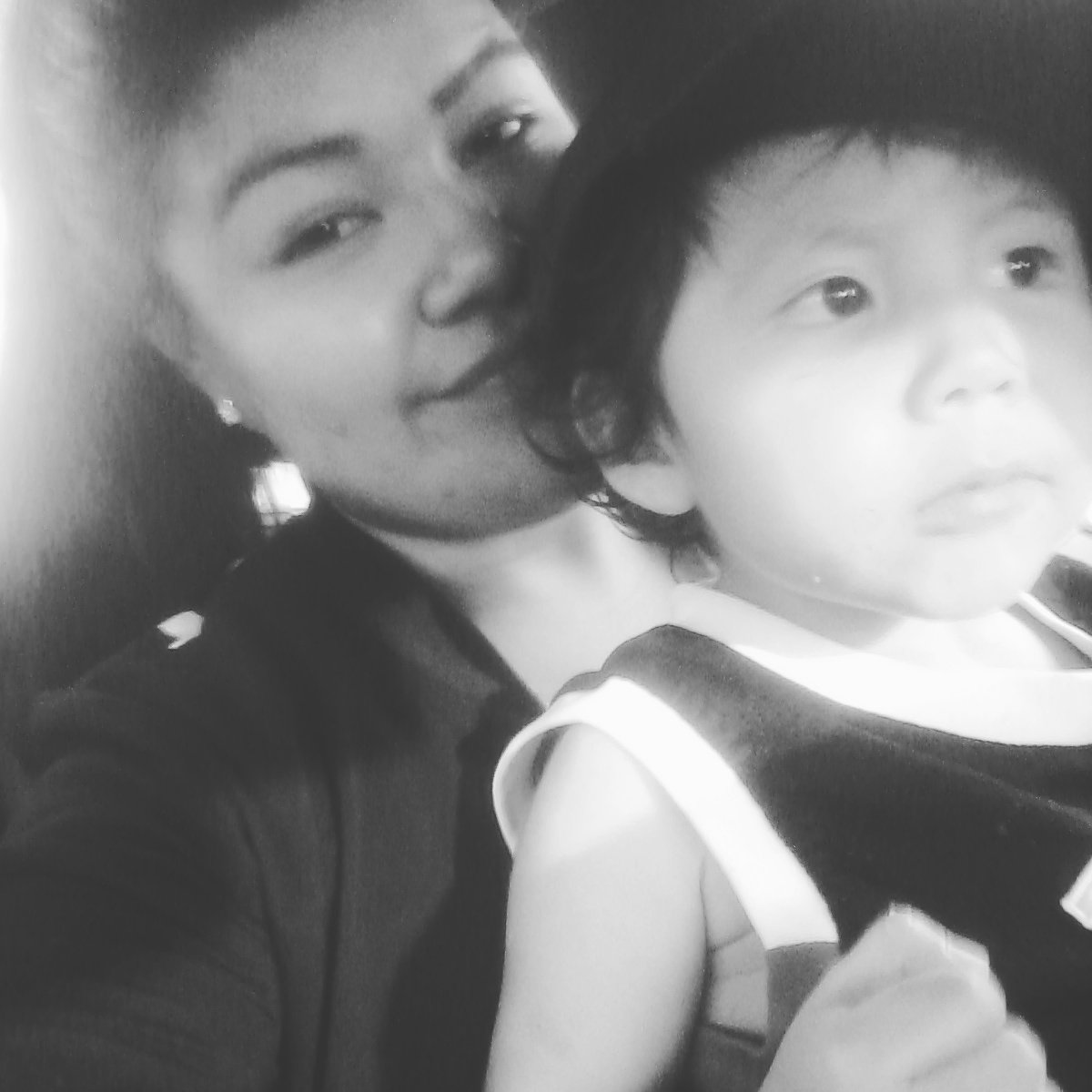 shelbb_ox's tweet photo. Me&amp; "baby" Jr. 💙☺ love my little nephew, smart little kid😘 https://t.co/pzpR4bPP1z