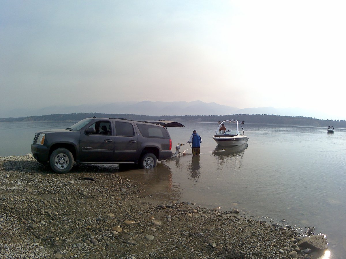ItsMira_ca's tweet photo. Campground management orders all boaters out of #Kookanusa  #noboating #nopaddle #noswimming same for other #bclakes @CTVwdean @CTVastalker https://t.co/5oCE6lJTtn