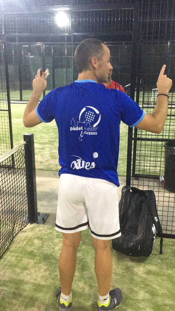 Nuestro crack @rubengomeznacar se mete en la final del federado de Badajoz!! GRANDE!!! <a href="/PadelIndoorCC/">PADEL INDOOR CACERES</a>