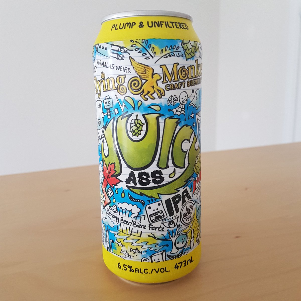 GOATDistrict's tweet photo. Enjoying this awesome new #IPA from one of my fave breweries @FlyingMonkeys in #Barrie #Ontario 🇨🇦 #juicyass #saturdaybrew https://t.co/Hee727LcPl