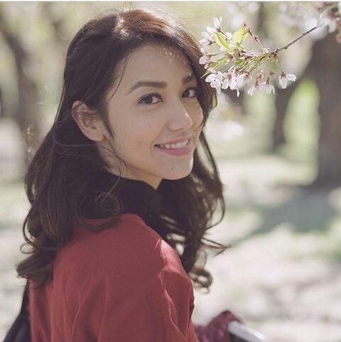 uxxe's tweet photo. #girlcrush #theclassy #vaelovevexia 😍❤ https://t.co/Kw7o11LhM8