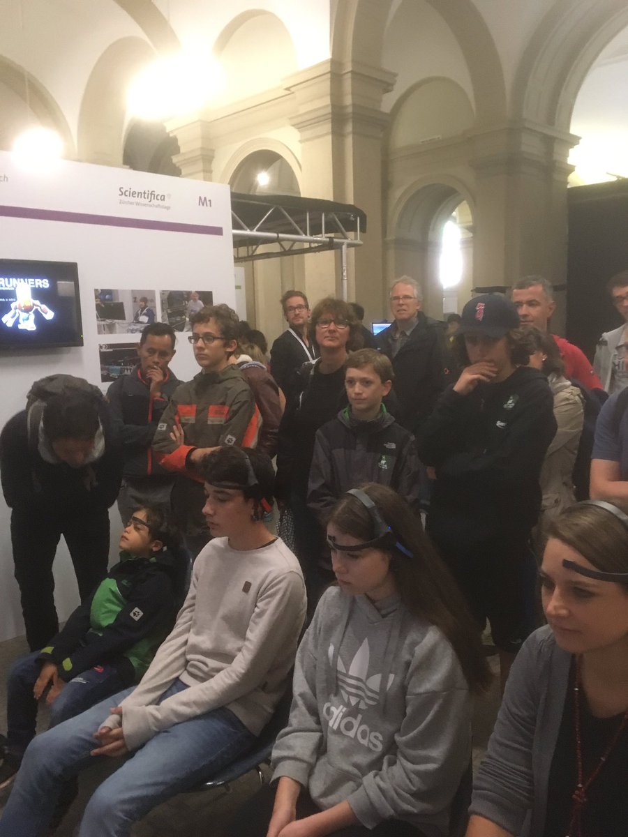 ixistenz's tweet photo. our #bci(brainterface)-game #brainrunners @ #scientifica. everybody wanted to play & control by #brain activity @gamelabch #eeg #swissgames https://t.co/jKMJckr1Lr
