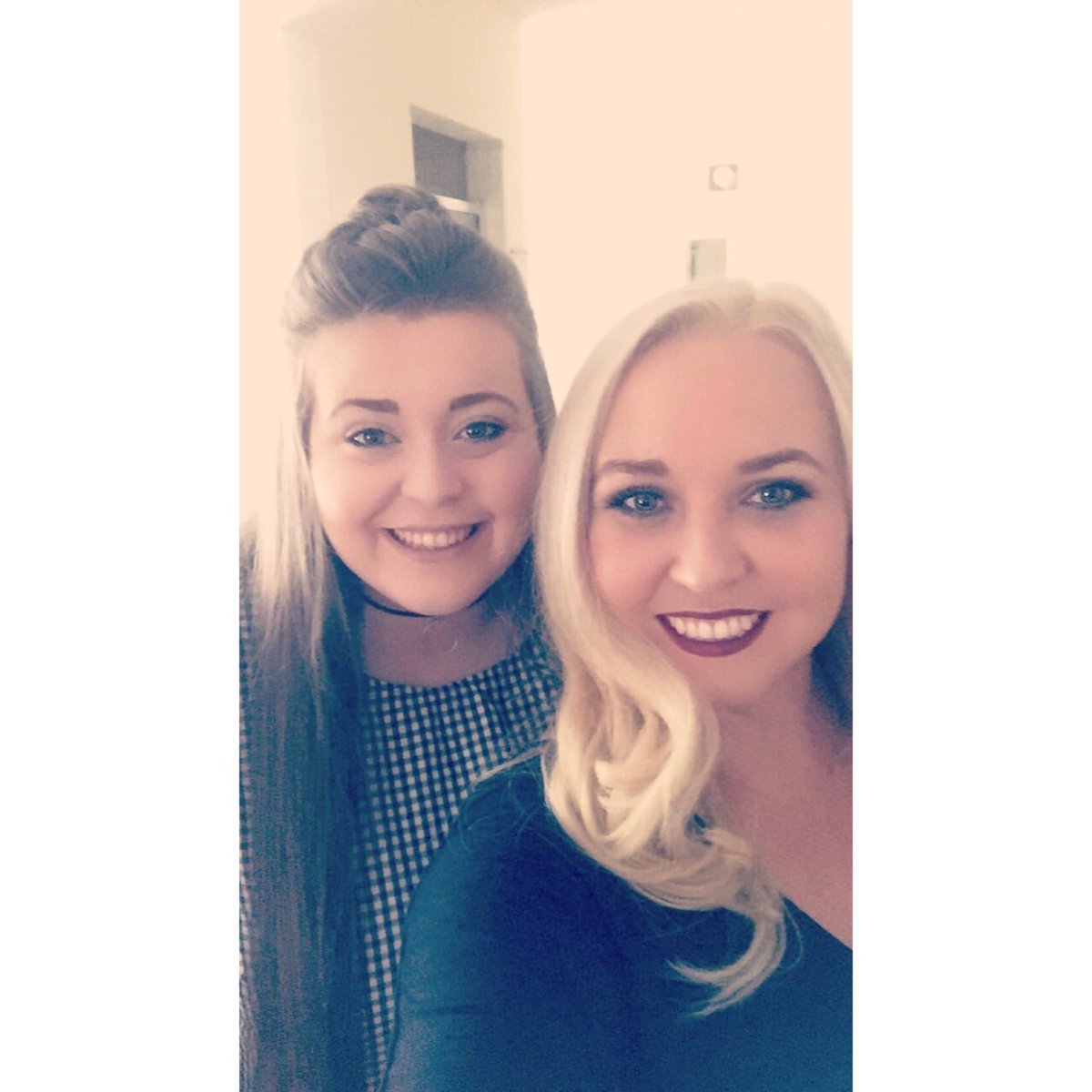 AliciaW_RFC's tweet photo. Me & @linzi_wiggins ready for a BBQ then off out the night 🙌🏼 #seshfordays https://t.co/I5dMl2gBn6