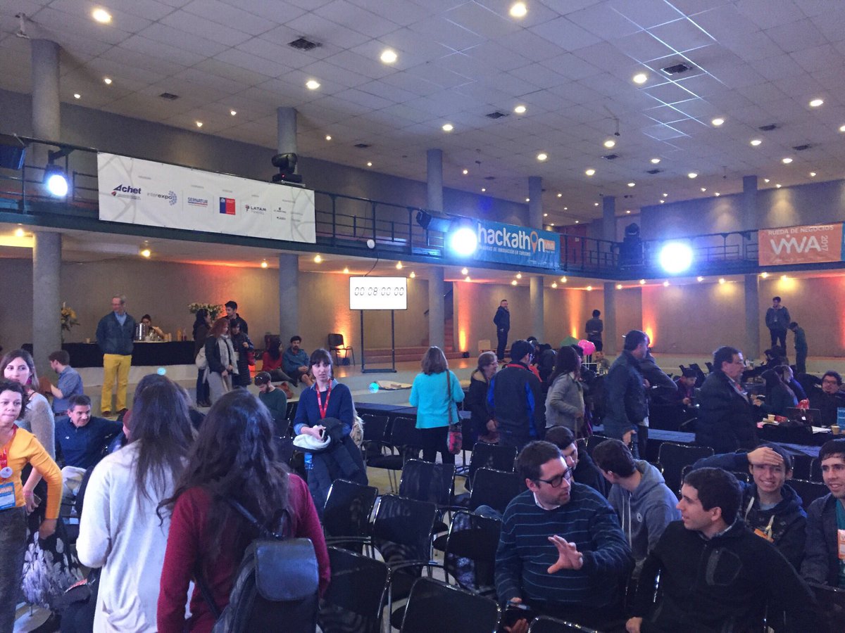peeptours's tweet photo. Rodrigo ya está presentando en @ExpoVyva_cl no se pierdan las novedades de PeepTours ! https://t.co/CbVBJylD3Y