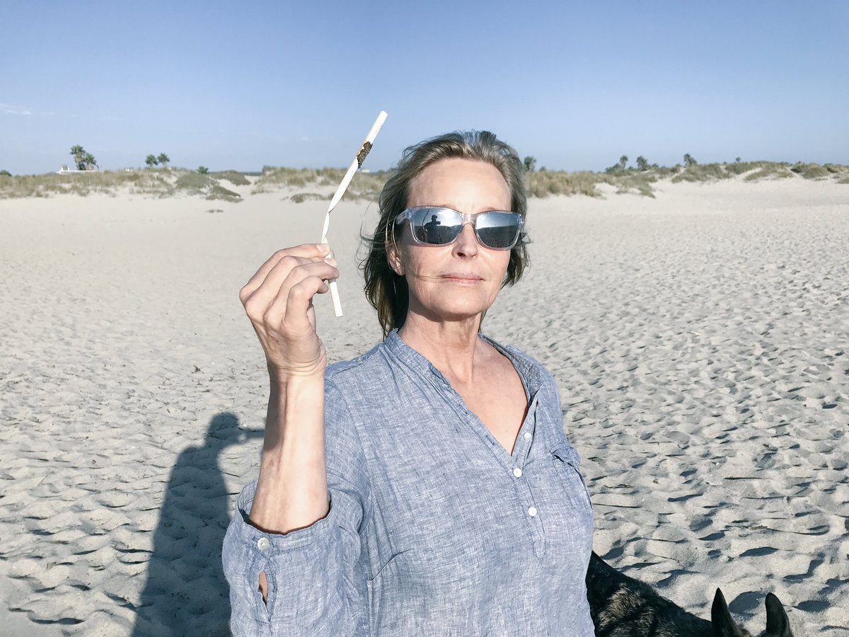 BoDerekPetCare's tweet photo. Hate finding these suckers on the beach 500 million everyday and so many end up inside marine life #stopsucking @lonelywhale @oceanunite https://t.co/EjMGzrTYBb