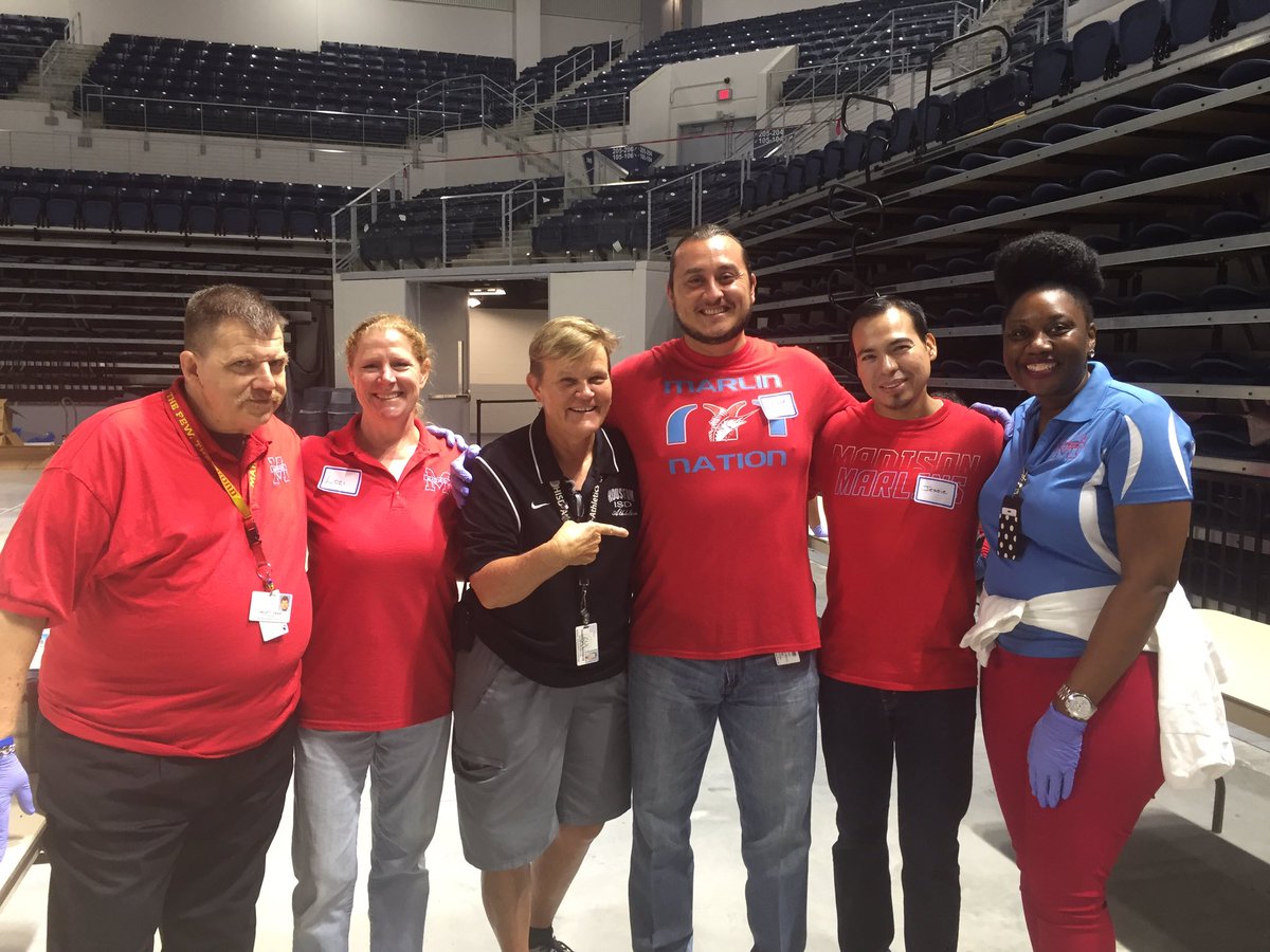 CCWilliams1908's tweet photo. Thank U @DambrinoHISDAD @HISDATHLETICS for your hospitality this morning. Madison is always down to help &amp; support! #TeamHISD #MarlinNation https://t.co/sVEh2lkWyw