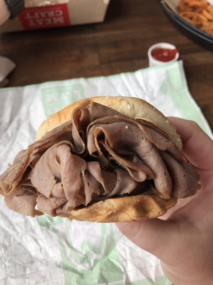 MCaperton904's tweet photo. Hey @Arbys ... your Wells Rd loc. here in Orange Park FL does it right! Eat your heart out Jon Stewart! #yum! #AsSeenOnTV #TheyGotTheMeats https://t.co/5GVgtEgiwb
