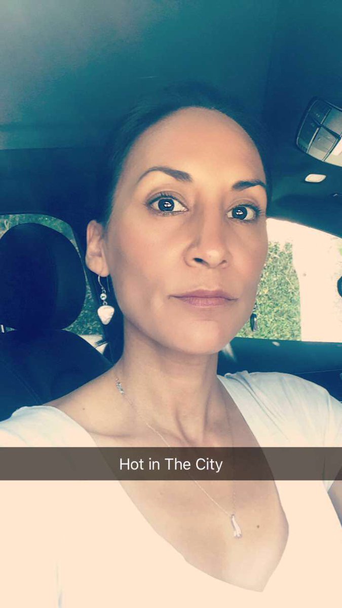 TheMCBonilla's tweet photo. #Saturday in #losangeles has me with the #hair swept back! #hotlikehell #lalaland #earrings #carselfie #latina #chicana #actor #actorslife https://t.co/CAtiutmQoj