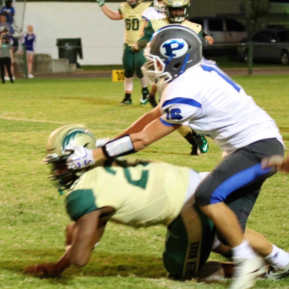 MaldenFootball's tweet photo. P'ville tried riding the Wave, but just couldn't hold on tight enough! #RollWaveRoll 🌊🏈😈 https://t.co/uK8DEam1If