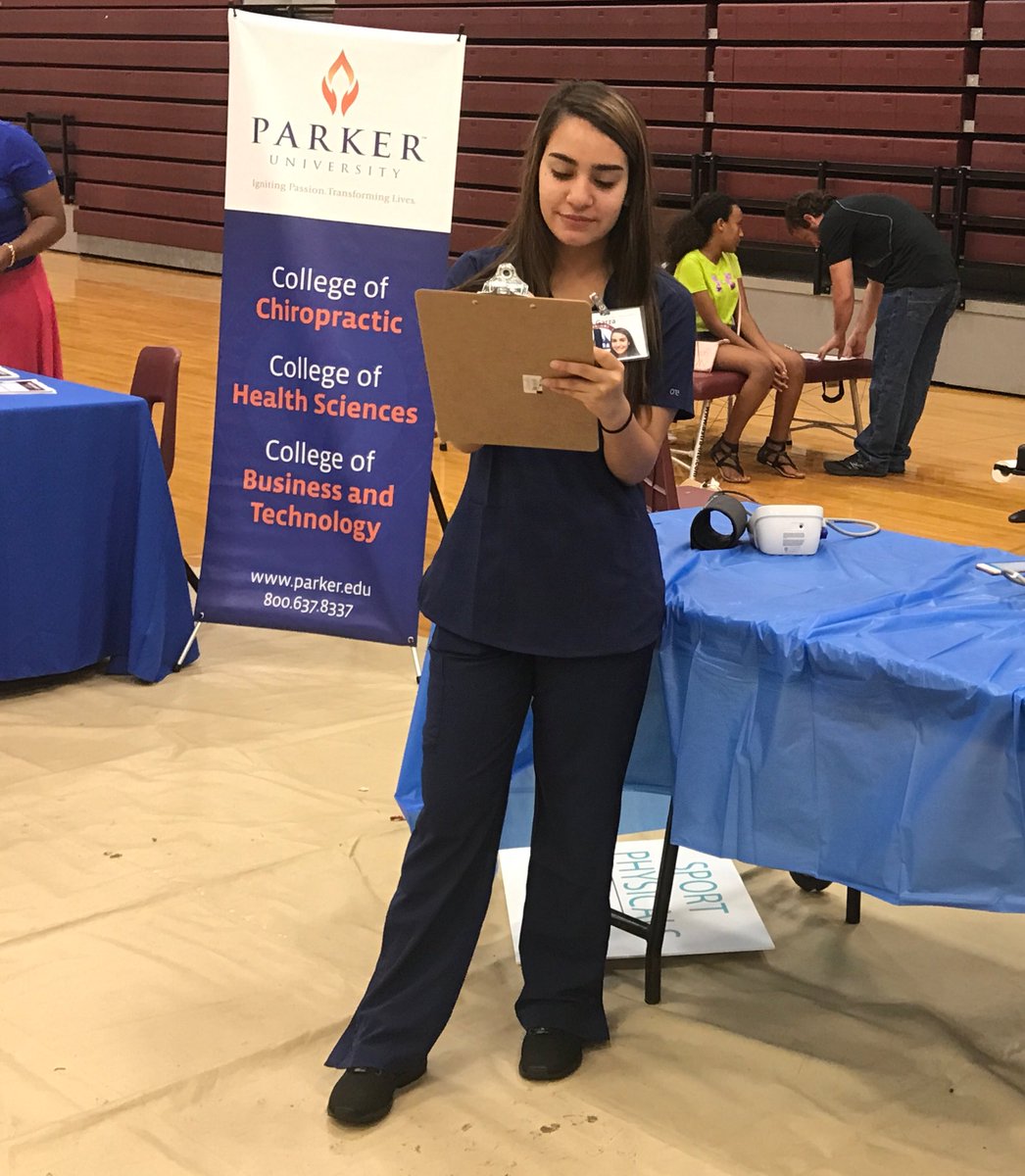 MrsBraubach's tweet photo. @MISD @WMHS HOSA #Back2SchoolFair #sportsphysicals. West Mesquite HS HOSA and Clinical Rotation students helped with sports physicals 8/19 https://t.co/OFMbxxSIzb