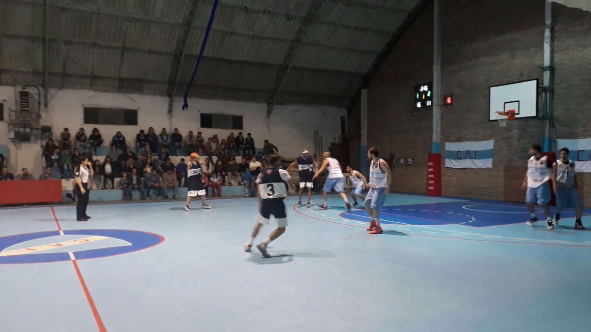 Indepen13404781's tweet photo. Gran victoria gran !! 85 - 65 vs #Basilon !! a play off señores!! mañana vs @estucollaro . Los otros a llorar a la iglesia!! vamo nosotro https://t.co/YHpkSxa3HQ
