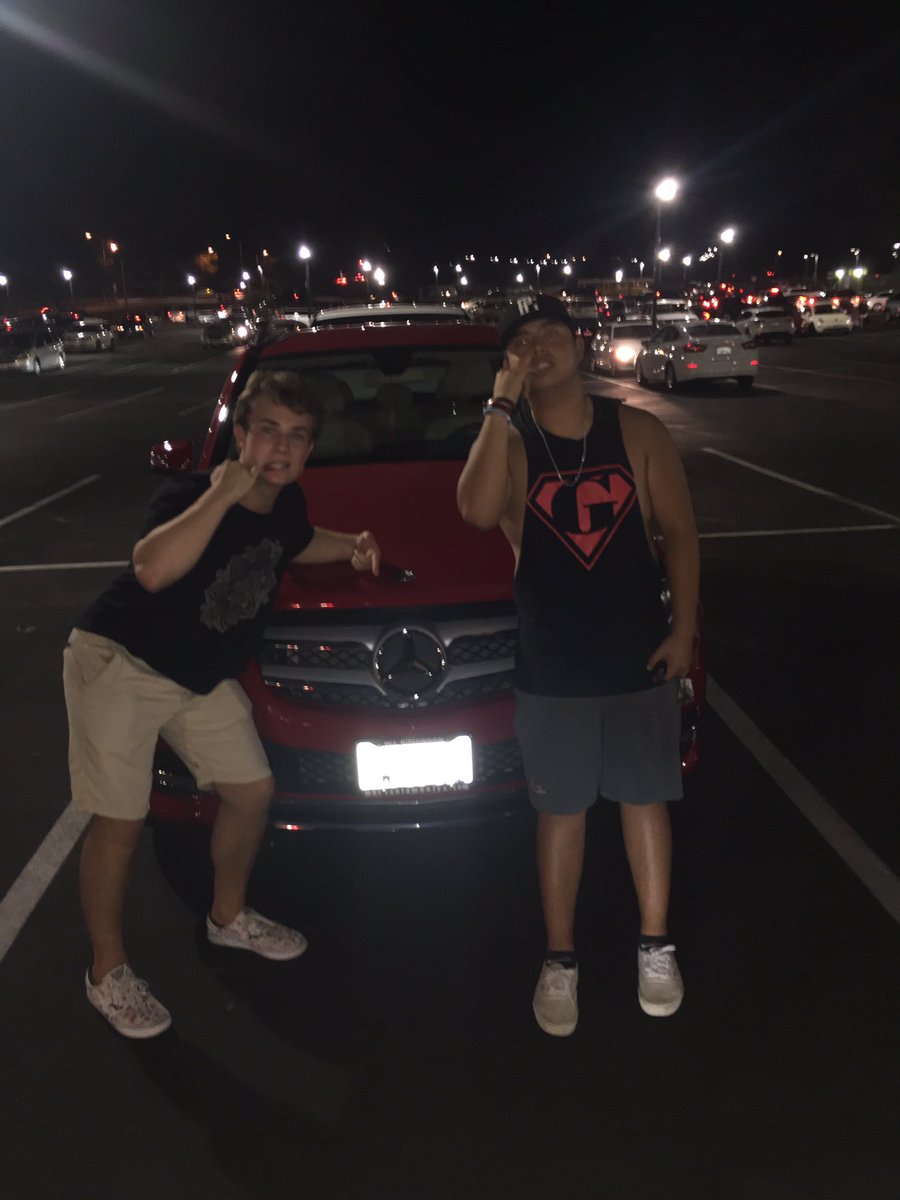 sammlao's tweet photo. Last night we said goodbye to the greatest man to ever walk in SCV #IKNOWHOWTODRIVE @baddies https://t.co/0QaPVIXtRS