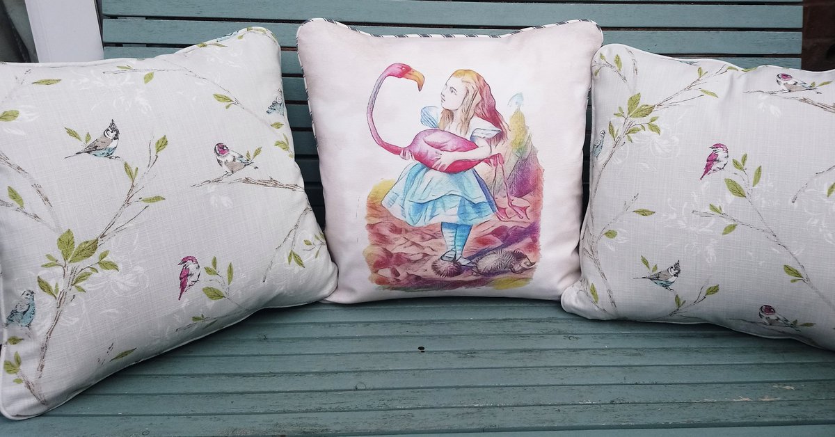 Today's custom order cushions from Lisa Bee 🐝