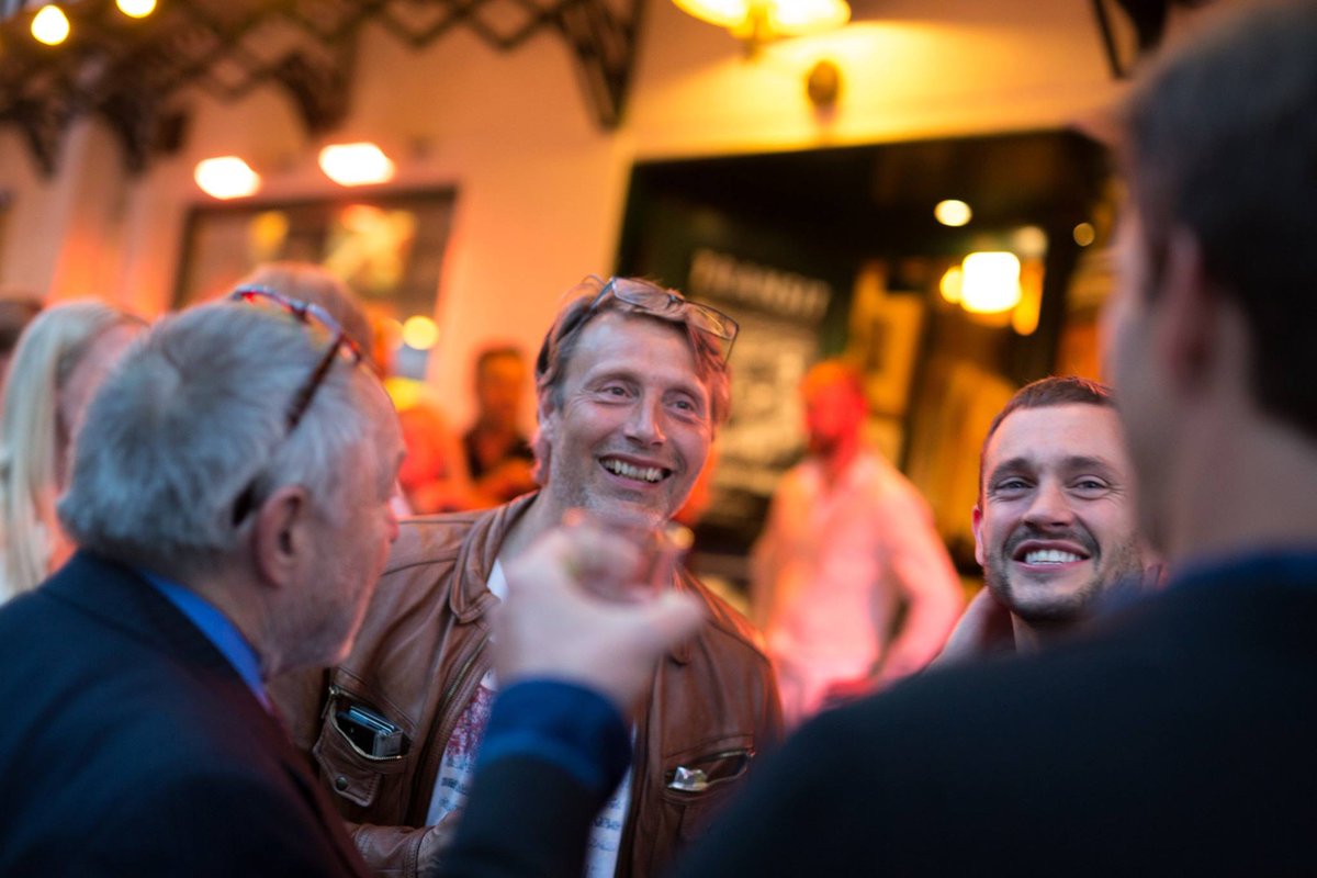 noforts's tweet photo. #MenandChicken private premiere, Berlin 2015 https://t.co/RD2ALoN90H