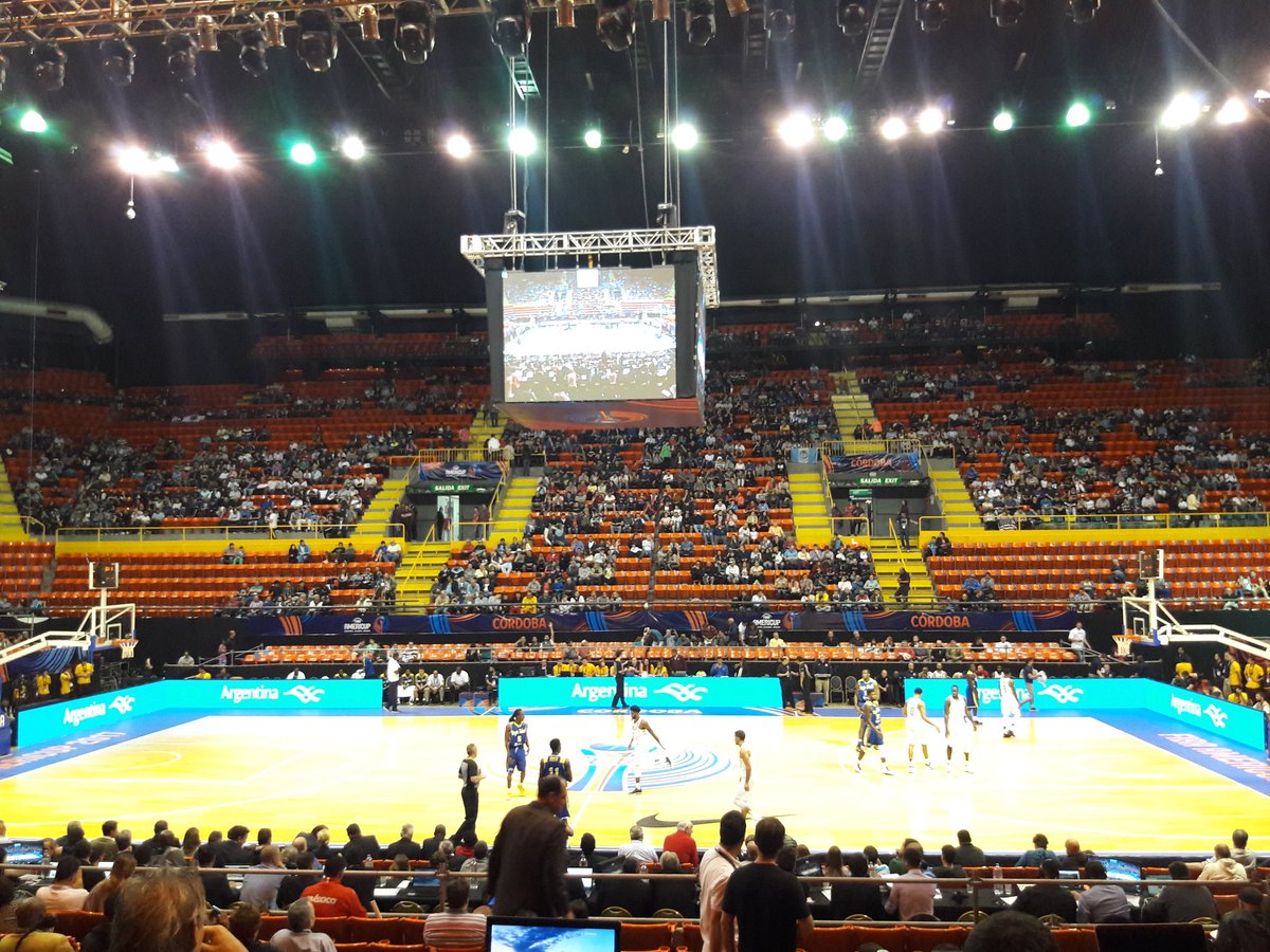 gcrisafulli's tweet photo. #AmeriCup2017 Comienza a tomar color el Orfeo. Ya juegan @usabasketball - Islas Vírgenes. Desde las 20.30 x 📻LU2  hacemos Argentina- México https://t.co/OiEkLCYzSd