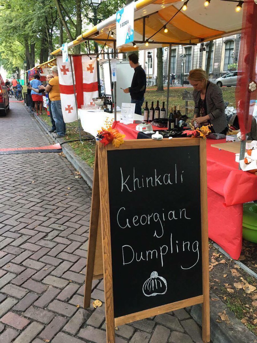 GEOembassyNL's tweet photo. #Georgian corner at the International Market of the @EmbassyFestival 2017 https://t.co/sK3EPqJhLN
