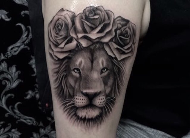 V1inkWoking's tweet photo. Lion portrait with roses by V1's Jake Wadman using @KillerInkTattoo supplies. #tattoo #tattoos #lion #killerink #roses #rose #artist #v1ink https://t.co/VlzQOORtbT