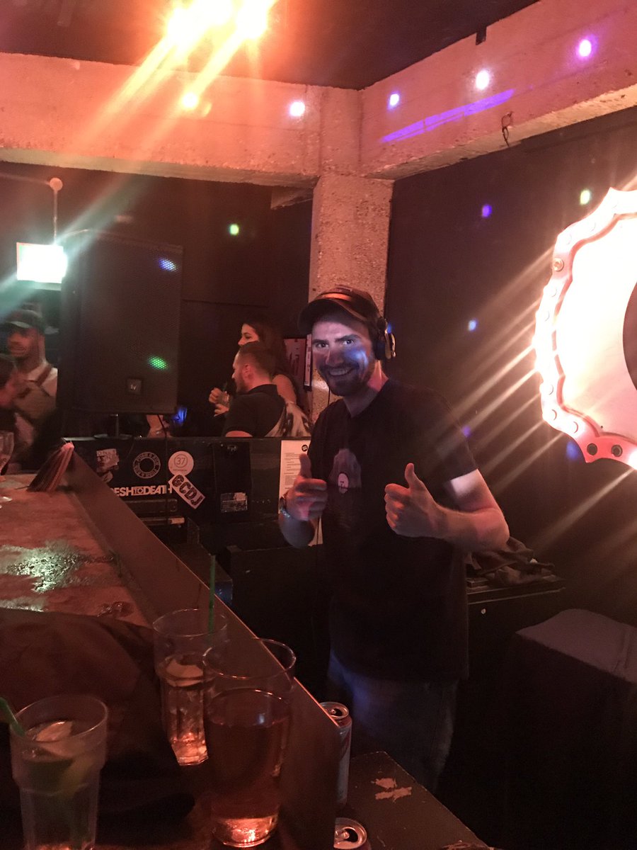 Our residents on fire at <a href="/_QueenOfHoxton_/">Queen of Hoxton</a> right now