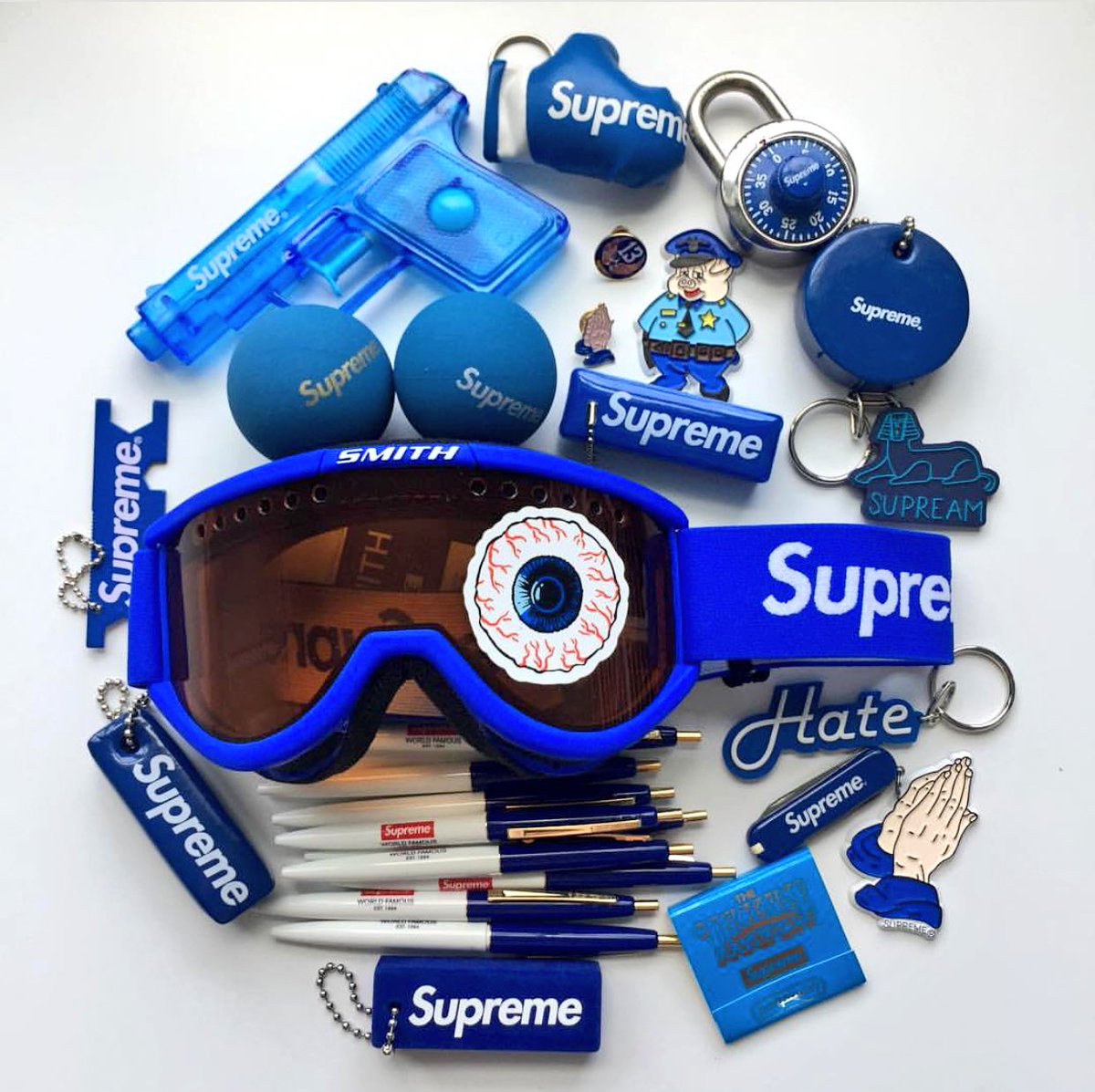 supreme snowboard gear