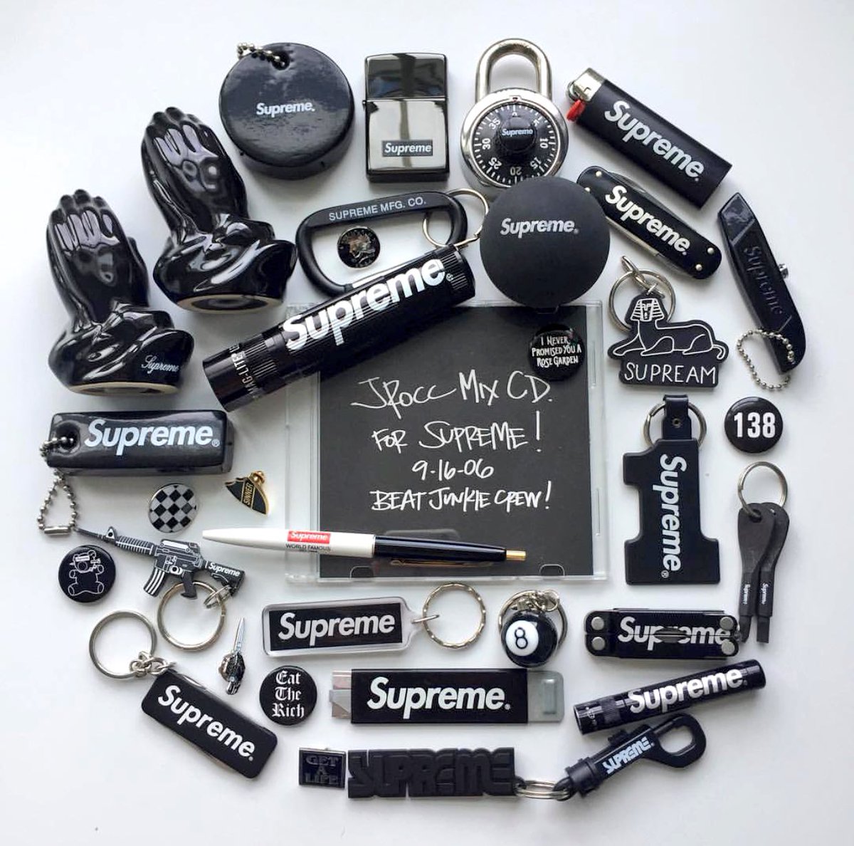 supreme snowboard gear