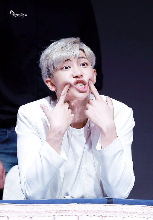 joonthemonster's tweet photo. No?? https://t.co/qsERDUgNd4