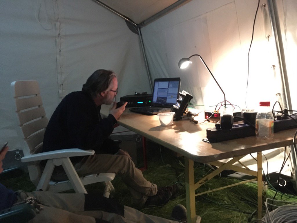 PI4DEC's tweet photo. #PI40DEC still going strong, now on 80m during the #FieldDay-Contest https://t.co/TH4nmEaLt2