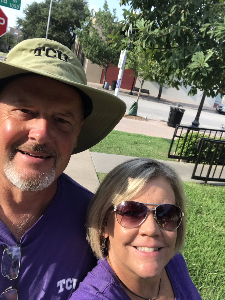 kjrey10's tweet photo. Ready for game 1!  Go Frogs!! @TCU_Athletics #beatJacksonSt #frogfan https://t.co/qIanXnyw0u
