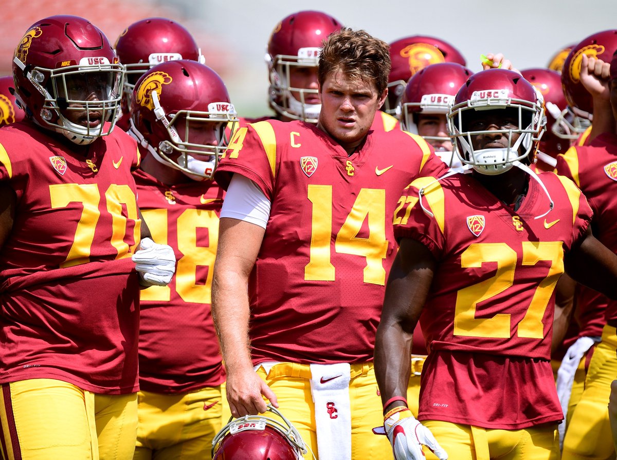 BleacherReport's tweet image. No. 4 USC and Western Michigan are tied at the half...