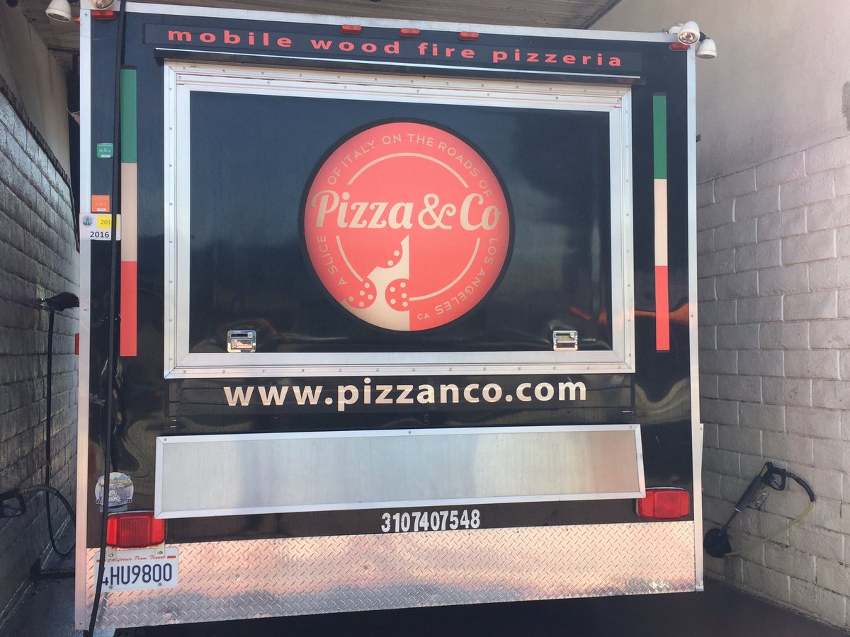 Just the real deal on wheels!!! Book your next event now to taste a slice of Italy !