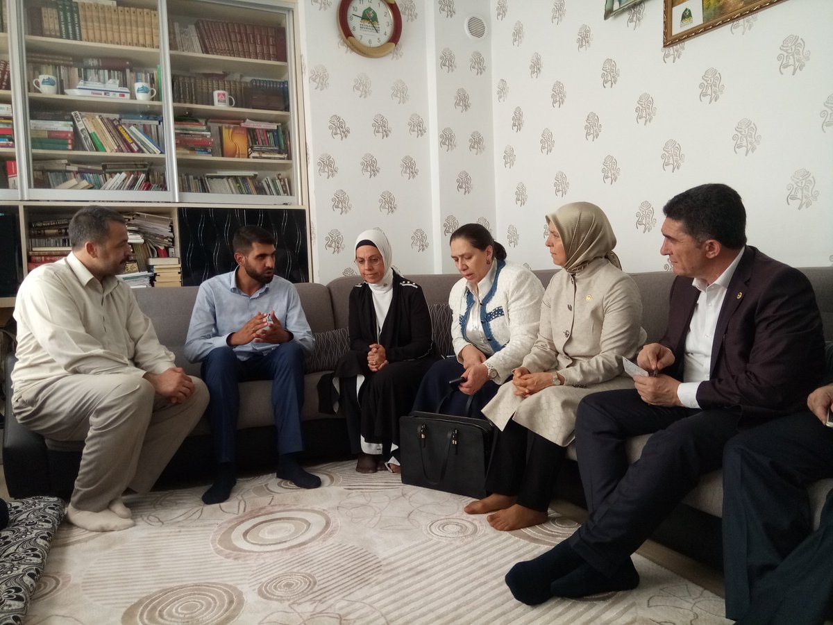 <a href="/ekremcelebi4/">Ekrem ÇELEBİ 🇹🇷</a>
<a href="/hrnarmgn/">Harun Armagan</a>
@CeydaBC47
<a href="/HusnuyeErdogan/">Dr. Hüsnüye Erdoğan</a>
<a href="/RavzaKavakci/">Dr. Ravza KAVAKCI KAN 🇹🇷</a>
HEYETLERİ İLE YEĞENİM YUSUF ER İÇİN EVİMİZDE BAYRAM ZİYARETİNDE BULUNDULAR