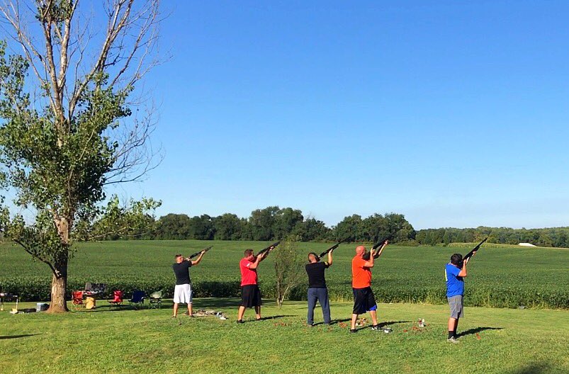 amazingmet2003's tweet photo. Our boys grew up shooting in our backyard and the front yard!! #countrylife #fivewings @mickeywing13 https://t.co/73pXactJoH