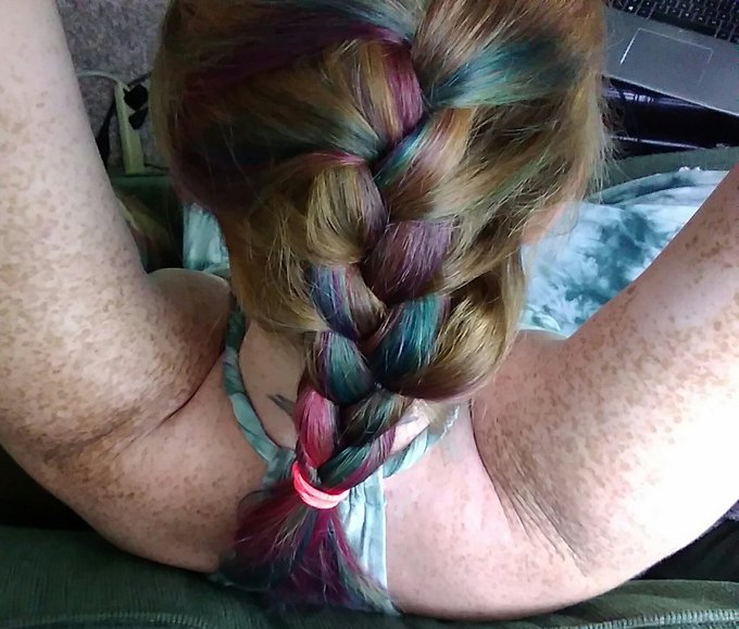 So I did it..... My hair is now colorful... The green did not take, will fix tomorrow tho https://t.<a href="/tag/mvsales"class="tags"><span>#mvsales</span></a>