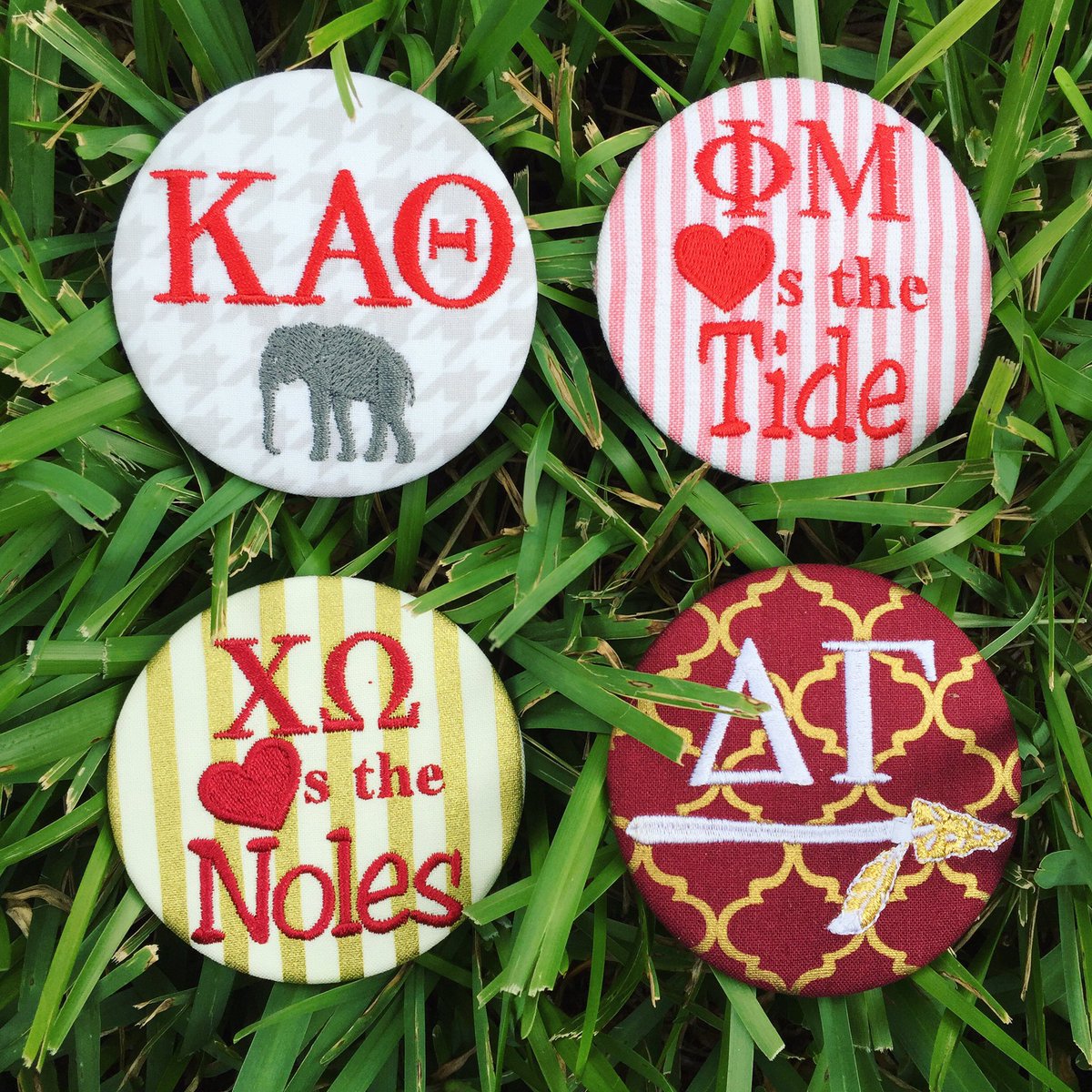 TGcreations's tweet photo. Who's watching the #FSUvsBAMA game tonight?! 🙋🏼#Tailgatecreations #gamedaybuttons #CollegeGameDay #CollegeFootball https://t.co/lzxpupR3uB