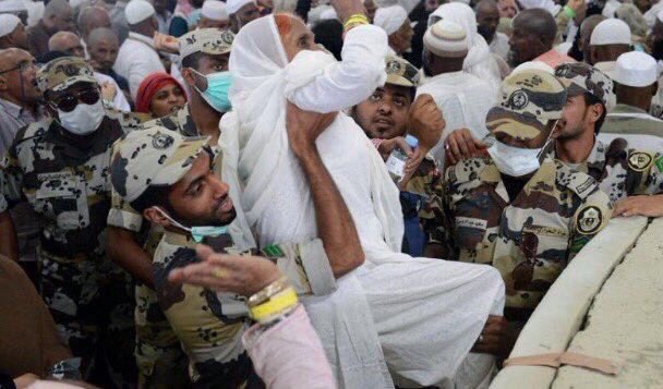 iFPPUkQ5lHVfi4D's tweet photo. #ارفع_راسك_انت_سعودي 
من أبسط حقوقي ارفع راسي وافتخر اقول انا سعودي مادام هالبلد فيه الحرمين الشريفين ورايته التوحيد💚🇸🇦. https://t.co/lopJDq6rfs
