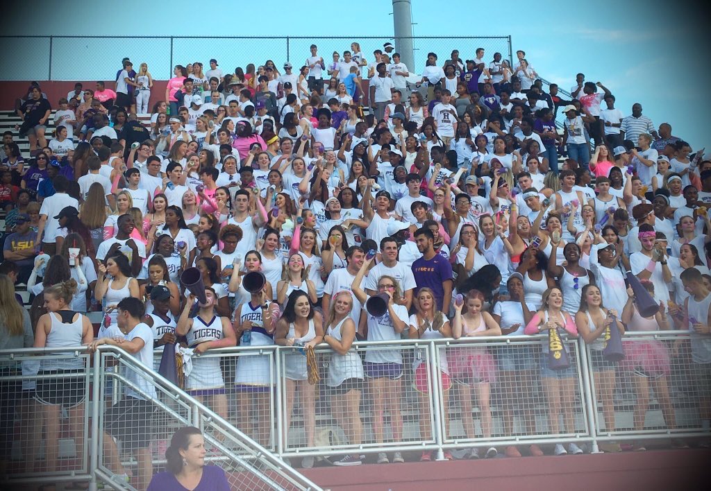 TOP Student Section tweet media