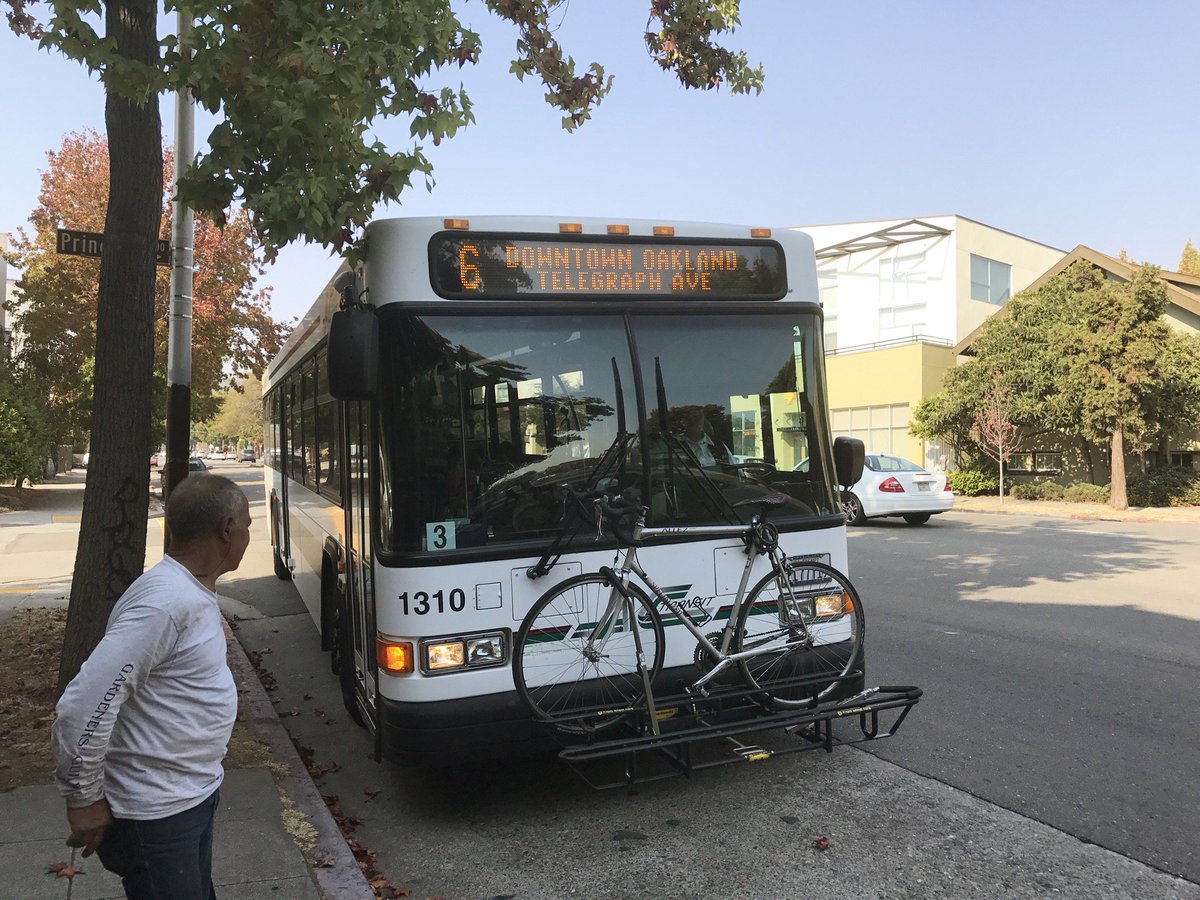 seanyodarouse's tweet photo. Uptown Oakland &amp; #BeastCrawl bound (@ AC Transit Bus #6 in Oakland, CA) https://t.co/M1O5KdQ5hT https://t.co/wff9pgAMzE