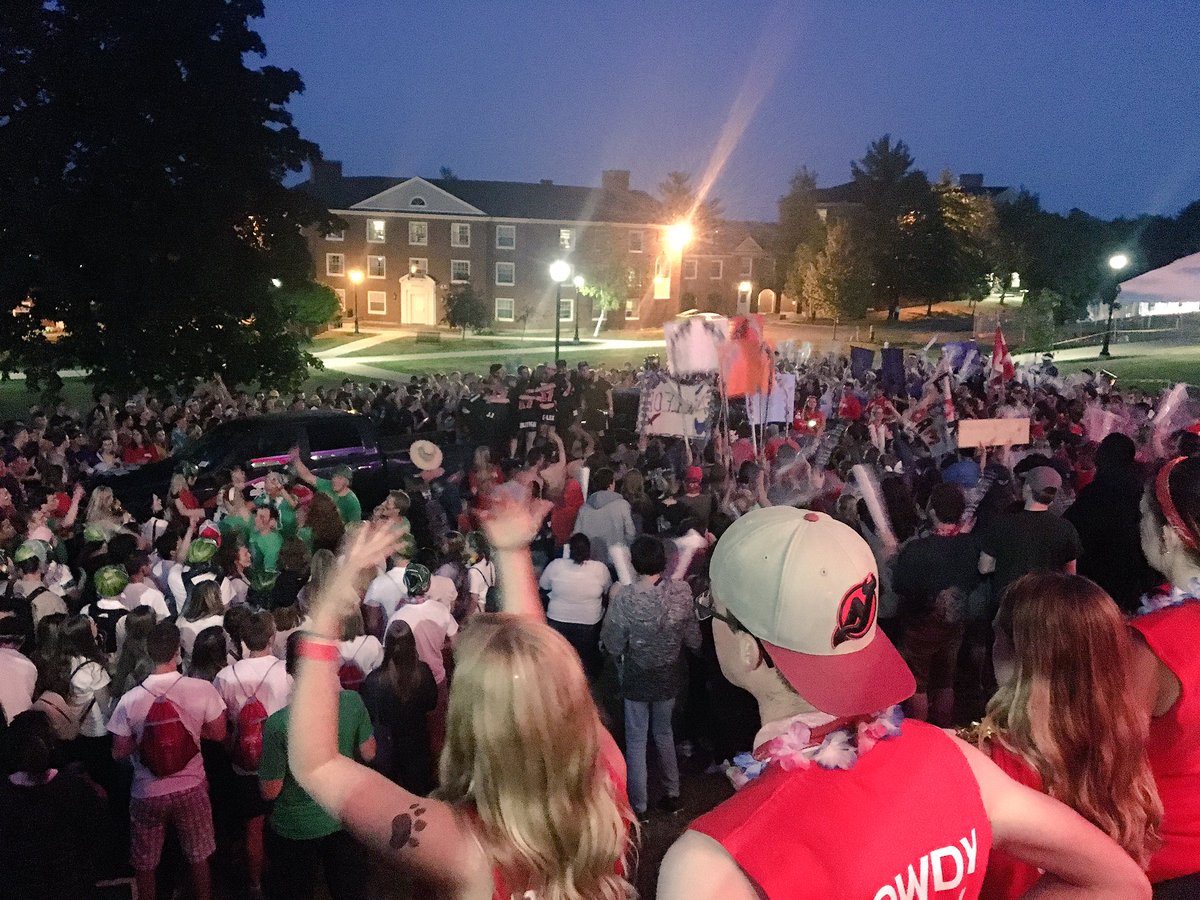 The CHEER OFF is underway! 🎉
#FreddyBeach17 #OnlyHere