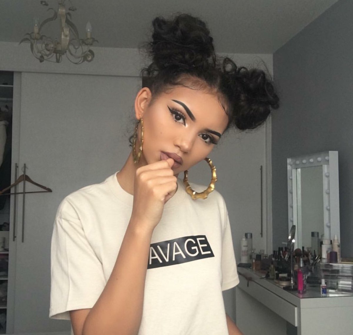 * phones rings , picks up * new parody , so dis ? ♥️ ( Rt &amp; Like)