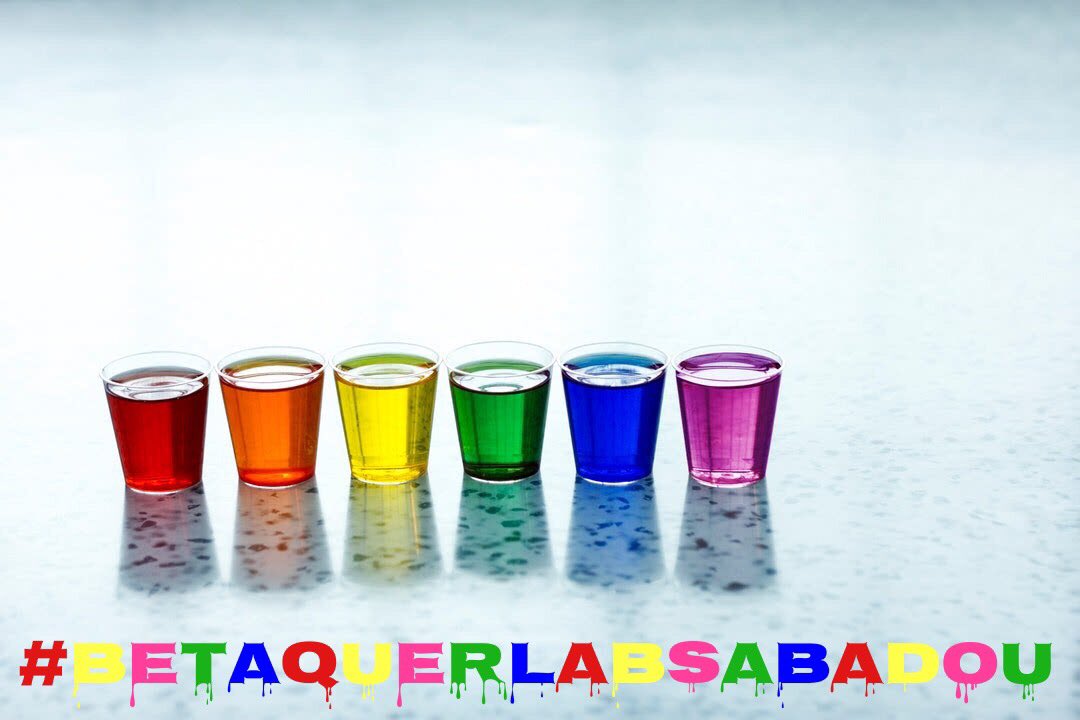 E a noite de fato é só uma criança e pequena demais para os desejos. rs Vem que o #BetaQuerLabSabadou 😉