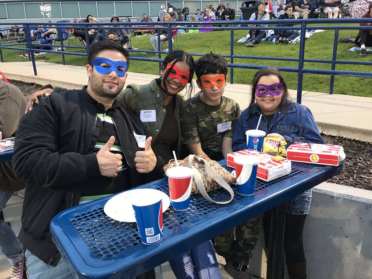 JustineLthd's tweet photo. Ninja turtle night at the ballpark! @Tonijr_hd @HDmorrissey @lshmel17 @Steffan70309889 https://t.co/mJhshDTH5E
