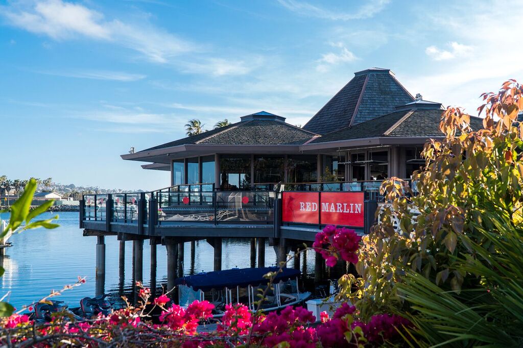 HyattMissionBay's tweet photo. There's no better place to watch #SeaWorldSanDiego fireworks than the Red Marlin deck! Tonight at 10p and Sunday at 9:50p #labordayweekend https://t.co/fredzexG9c